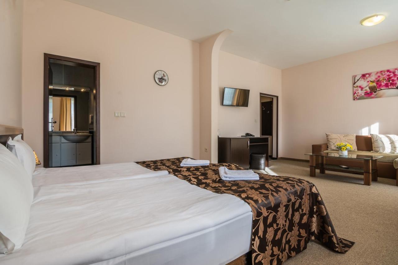 Hotel Royal Borovets Esterno foto